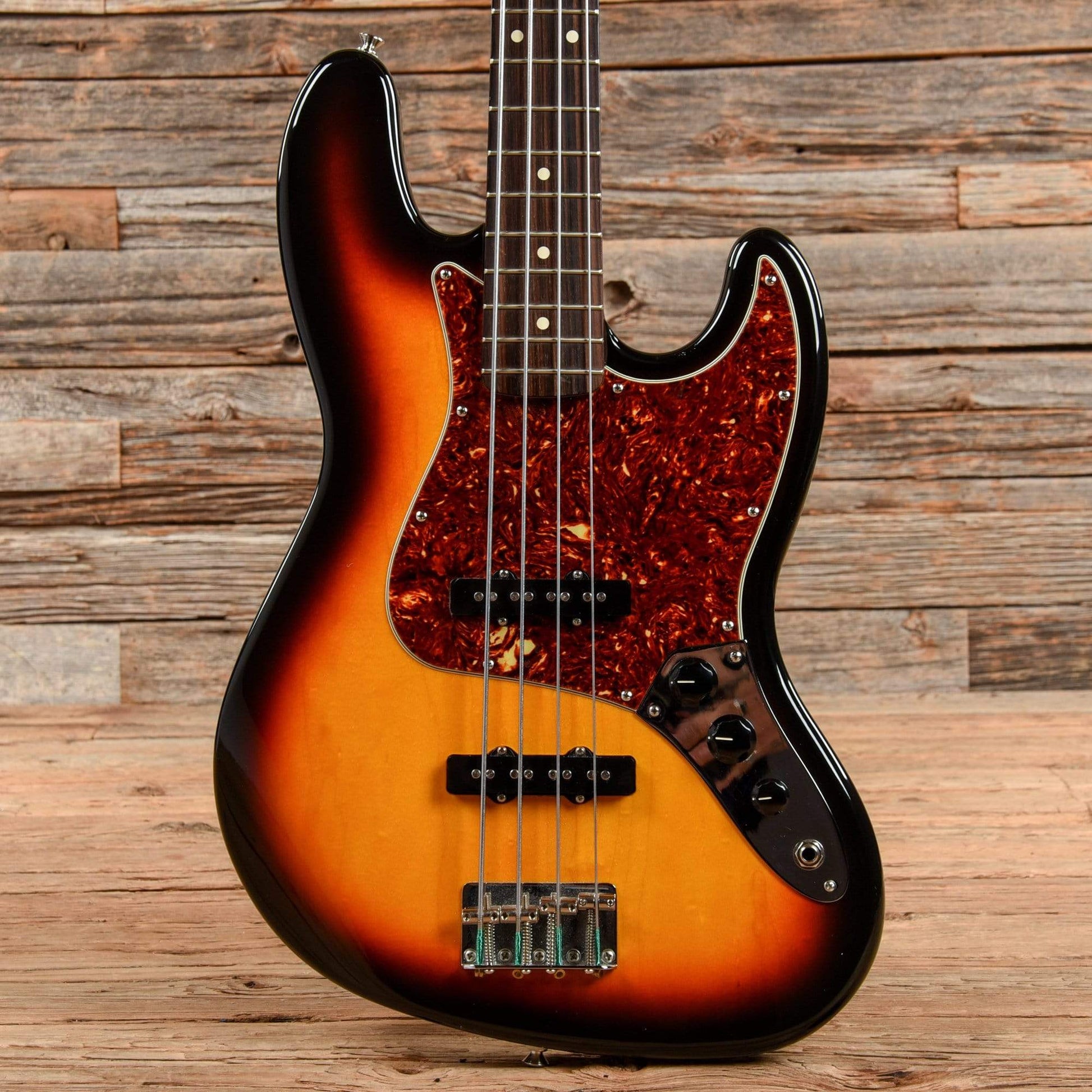 Fender Standard Jazz Bass Sunburst 2003 Bass Guitars / 4-String