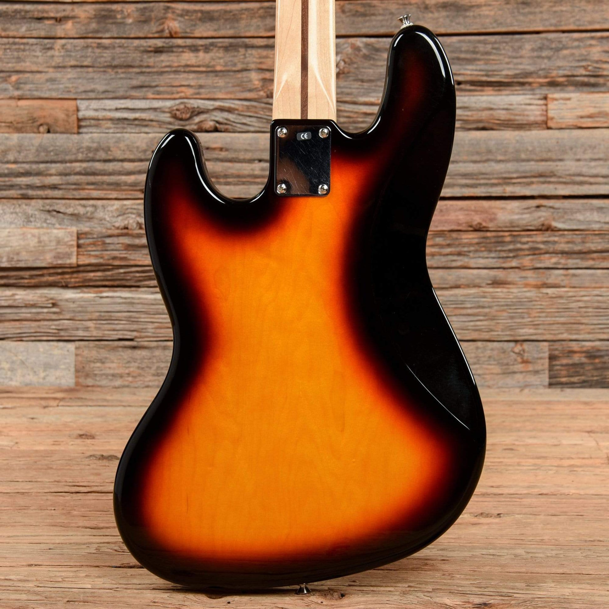 Fender Standard Jazz Bass Sunburst 2003 Bass Guitars / 4-String