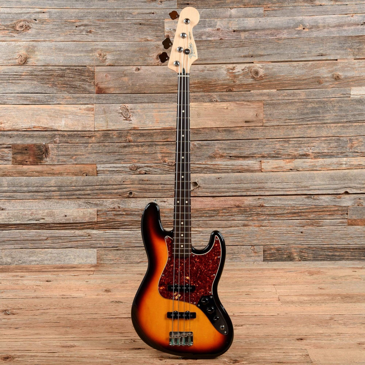 Fender Standard Jazz Bass Sunburst 2003 Bass Guitars / 4-String