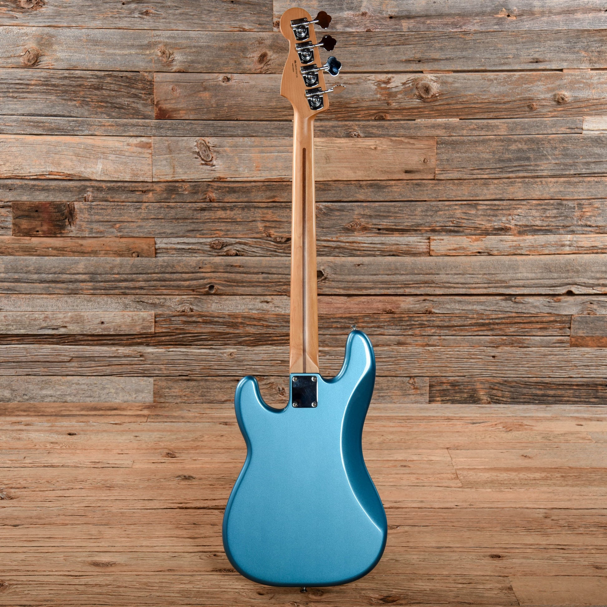 Fender Standard Precision Bass Lake Placid Blue 2010 Bass Guitars / 4-String