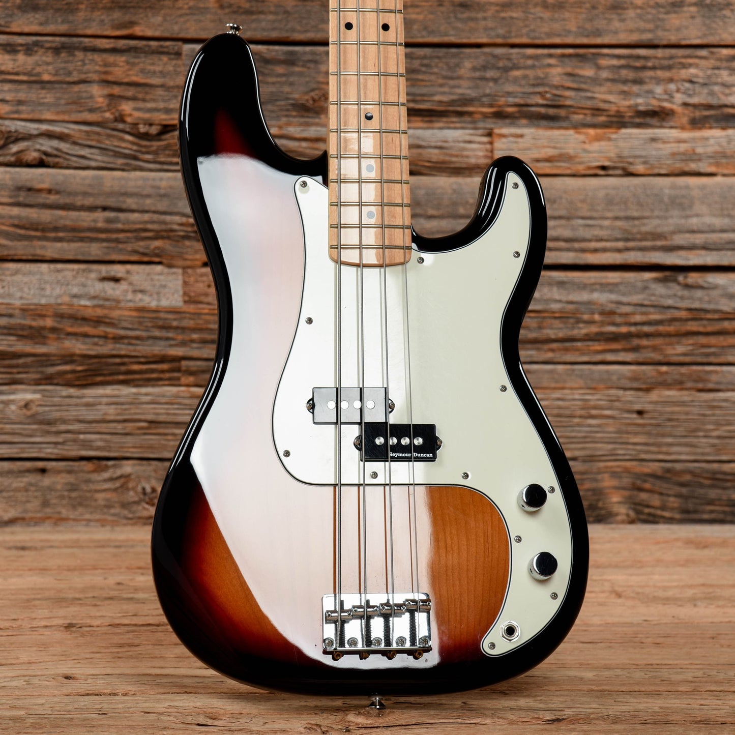 Fender Standard Precision Bass Sunburst 2017 Bass Guitars / 4-String