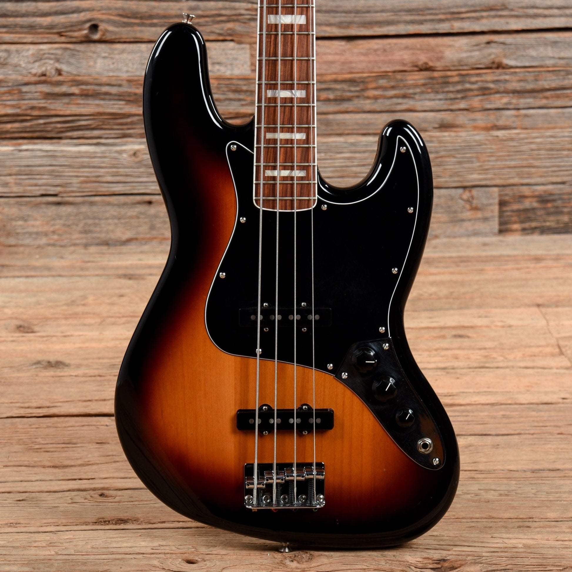 Fender Vintera '70s Jazz Bass Sunburst 2018 Bass Guitars / 4-String