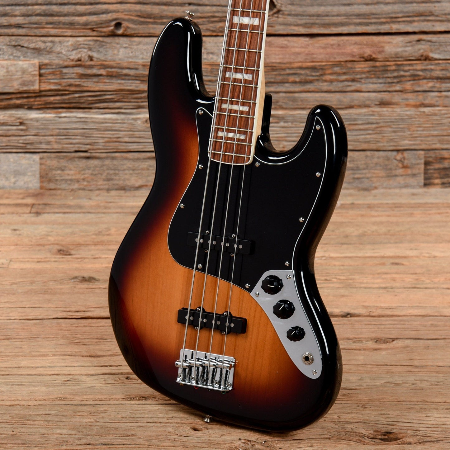 Fender Vintera '70s Jazz Bass Sunburst 2018 Bass Guitars / 4-String