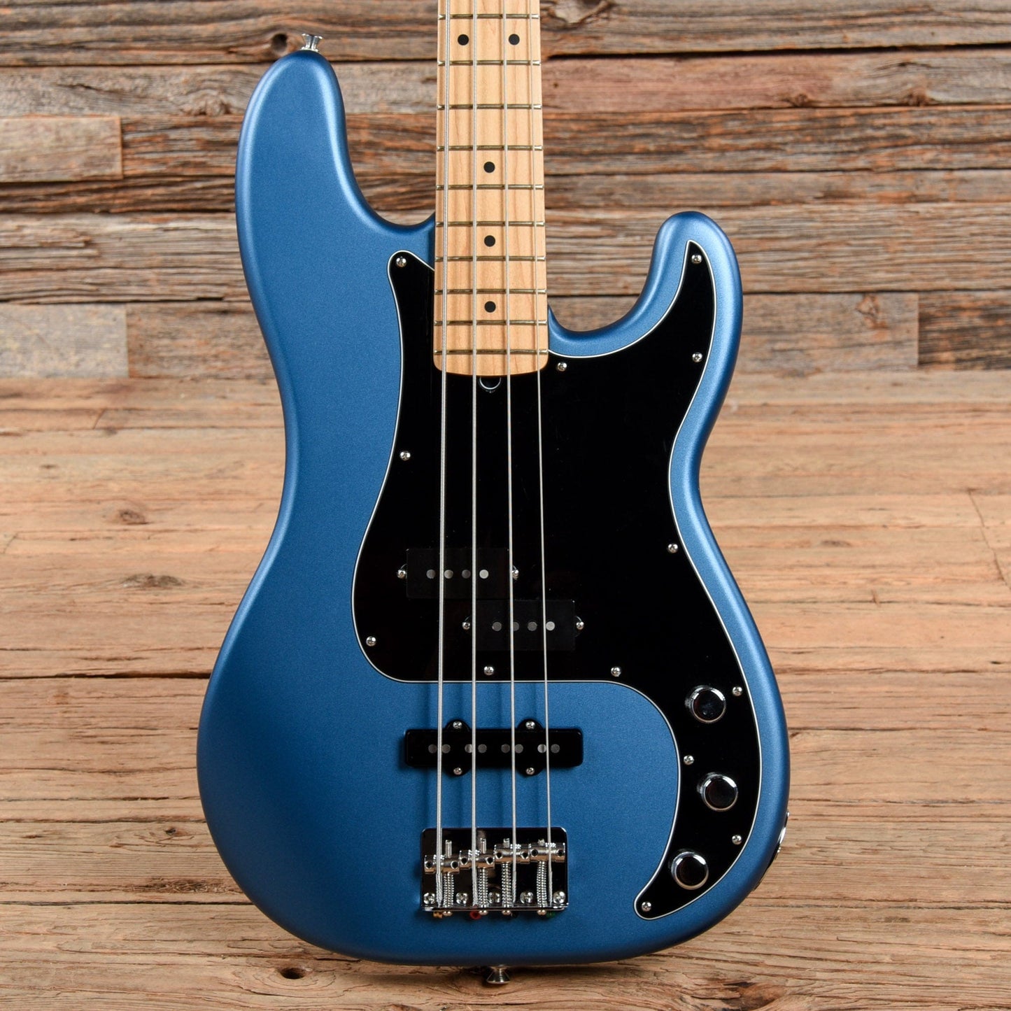 Fender American Performer Precision Bass Satin Lake Placid Blue 2021 Bass Guitars / 5-String or More