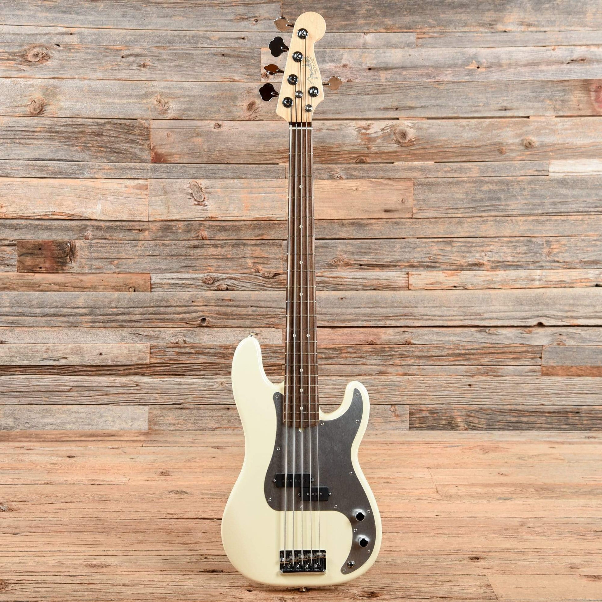 Fender American Pro Precision Bass V Olympic White 2019 Bass Guitars / 5-String or More