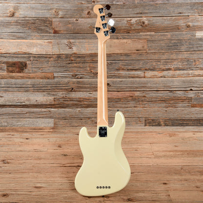 Fender American Standard Jazz Bass V White Bass Guitars / 5-String or More