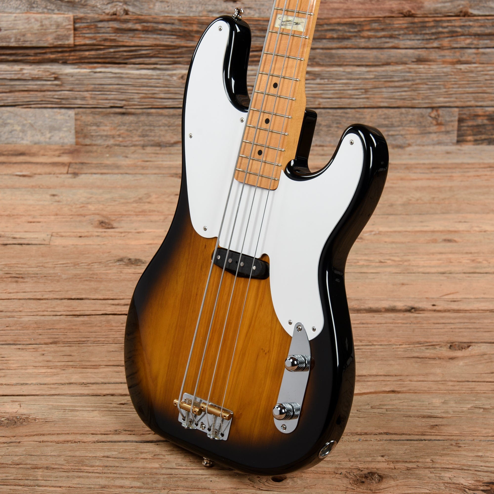 Fender Artist Sting Precision Bass Sunburst 2002 Bass Guitars / 5-String or More