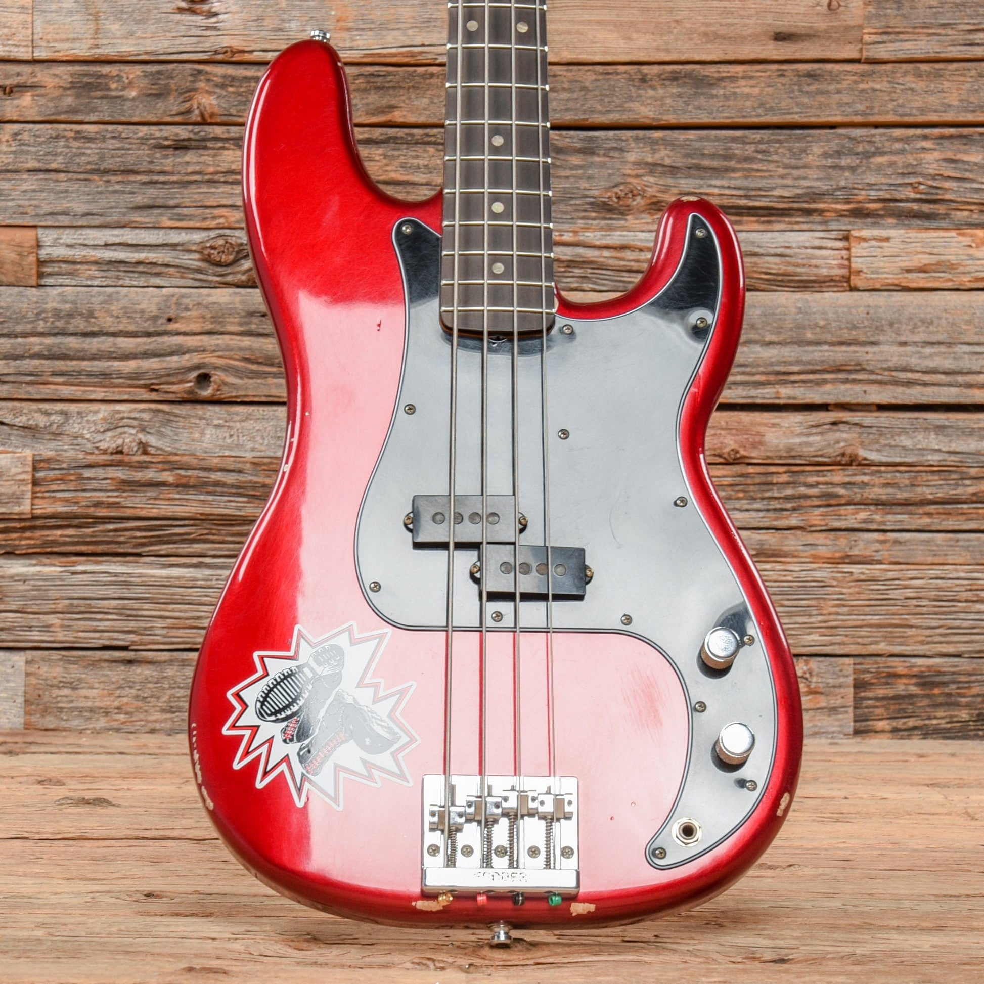 Fender Nate Mendel Artist Series Signature Precision Bass Candy Apple Red 2021