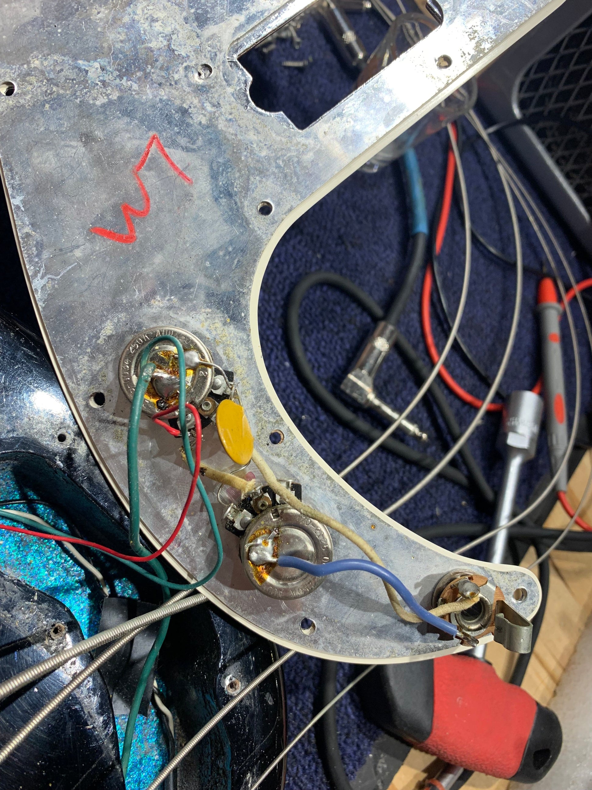 Fender Precision Bass Black Refin 1965 Bass Guitars / 5-String or More