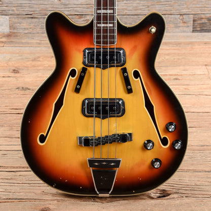 Fender Coronado Bass II Sunburst 1967 Bass Guitars / Short Scale