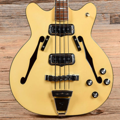 Fender Coronado II Olympic White 1967 Bass Guitars / Short Scale
