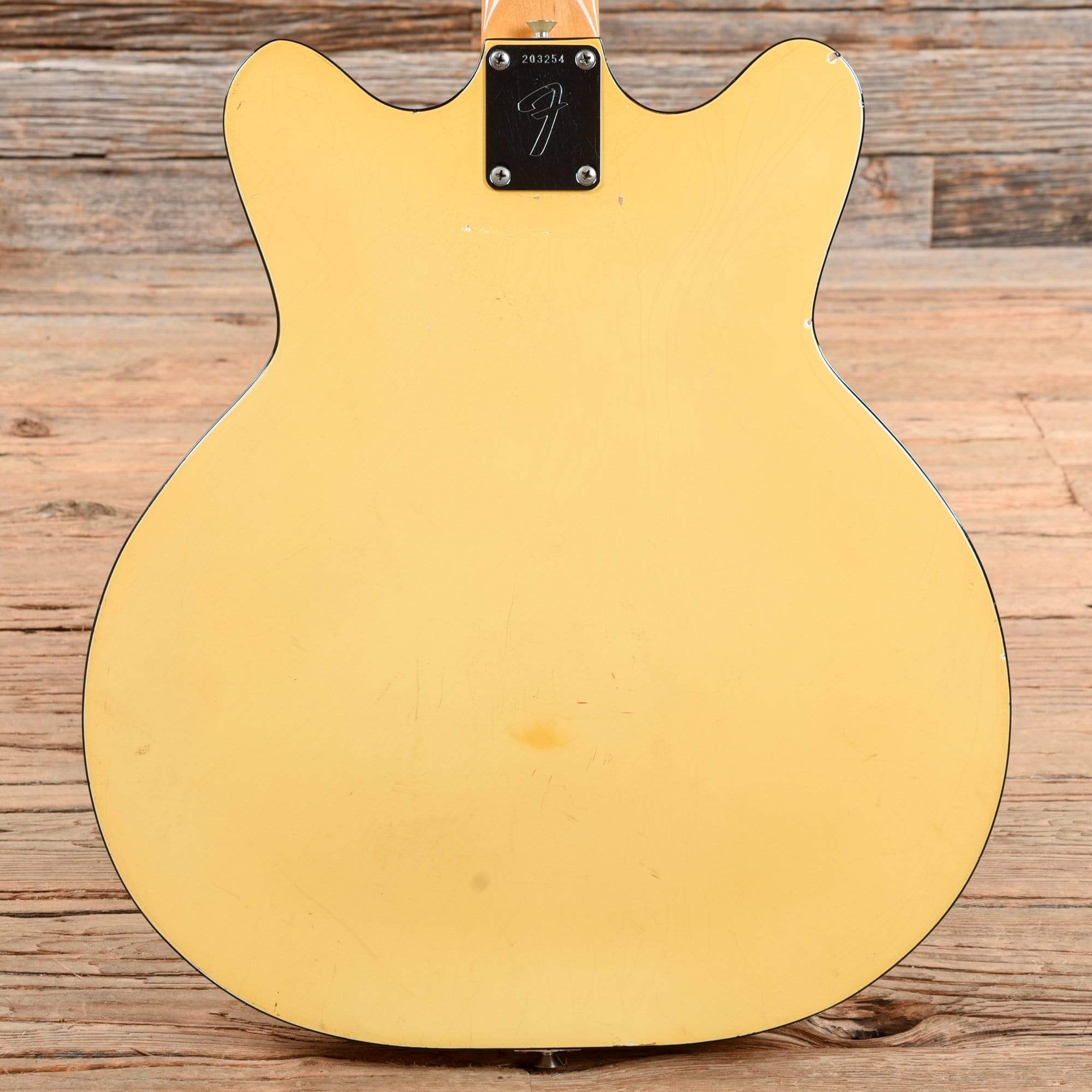Fender Coronado II Olympic White 1967 Bass Guitars / Short Scale