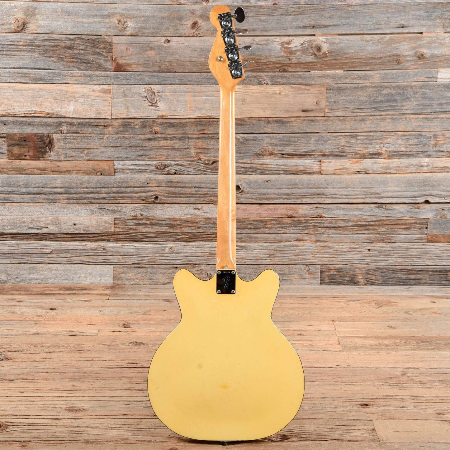 Fender Coronado II Olympic White 1967 Bass Guitars / Short Scale