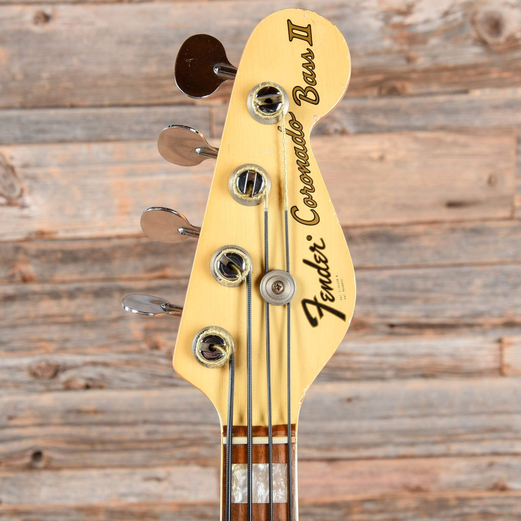 Fender Coronado II Olympic White 1967 Bass Guitars / Short Scale