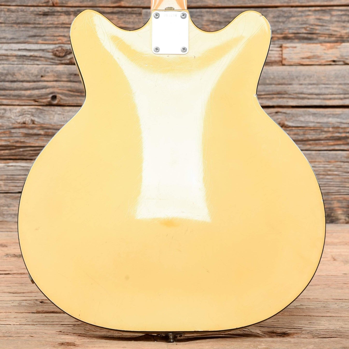 Fender Coronado II Olympic White 1967 Bass Guitars / Short Scale