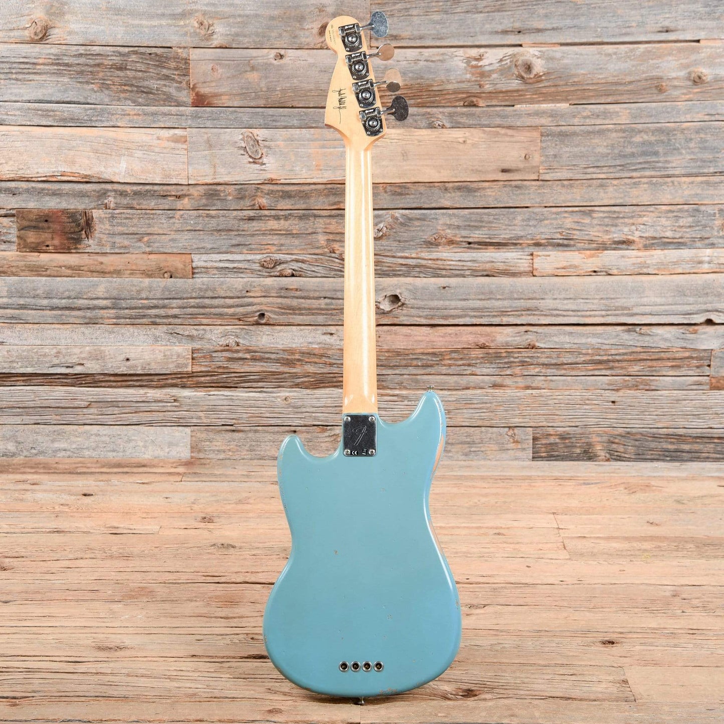 Fender Justin Meldal-Johnsen Road Worn Mustang Bass Daphne Blue 2018 Bass Guitars / Short Scale