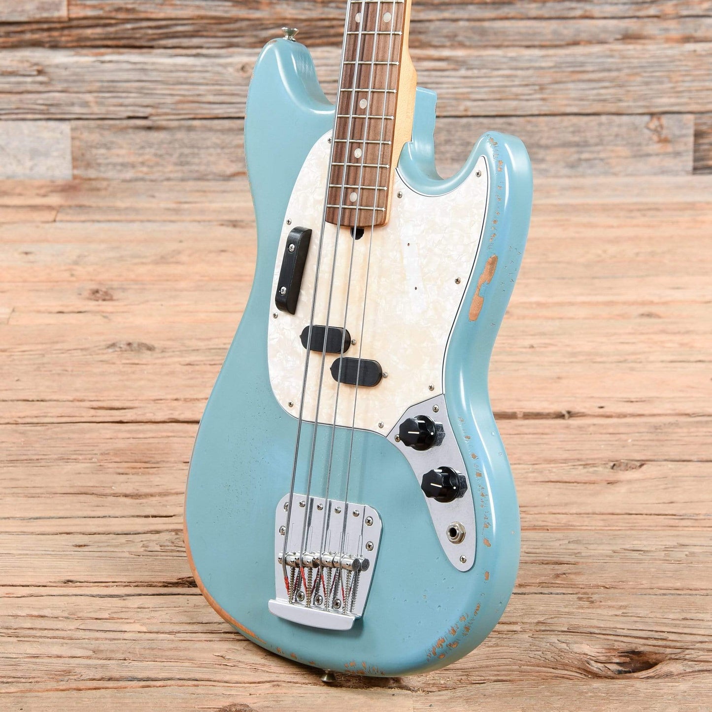 Fender Justin Meldal-Johnsen Road Worn Mustang Bass Daphne Blue 2018 Bass Guitars / Short Scale