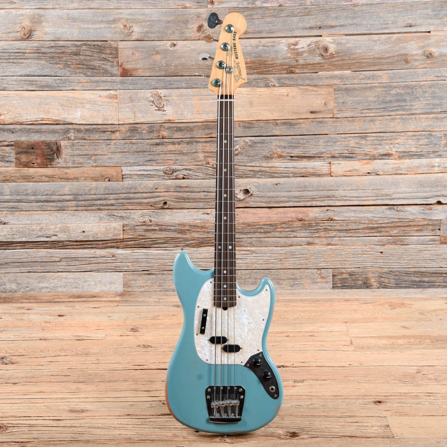 Fender Justin Meldal-Johnsen Road Worn Signature Mustang Bass Daphne Blue 2018 Bass Guitars / Short Scale