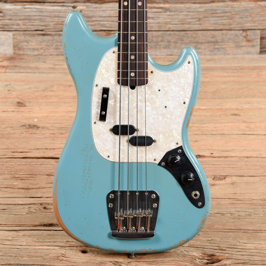 Fender Justin Meldal-Johnsen Road Worn Signature Mustang Bass Daphne Blue Bass Guitars / Short Scale