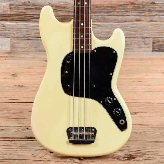 Fender Musicmaster Bass Olympic White 1978 Bass Guitars / Short Scale