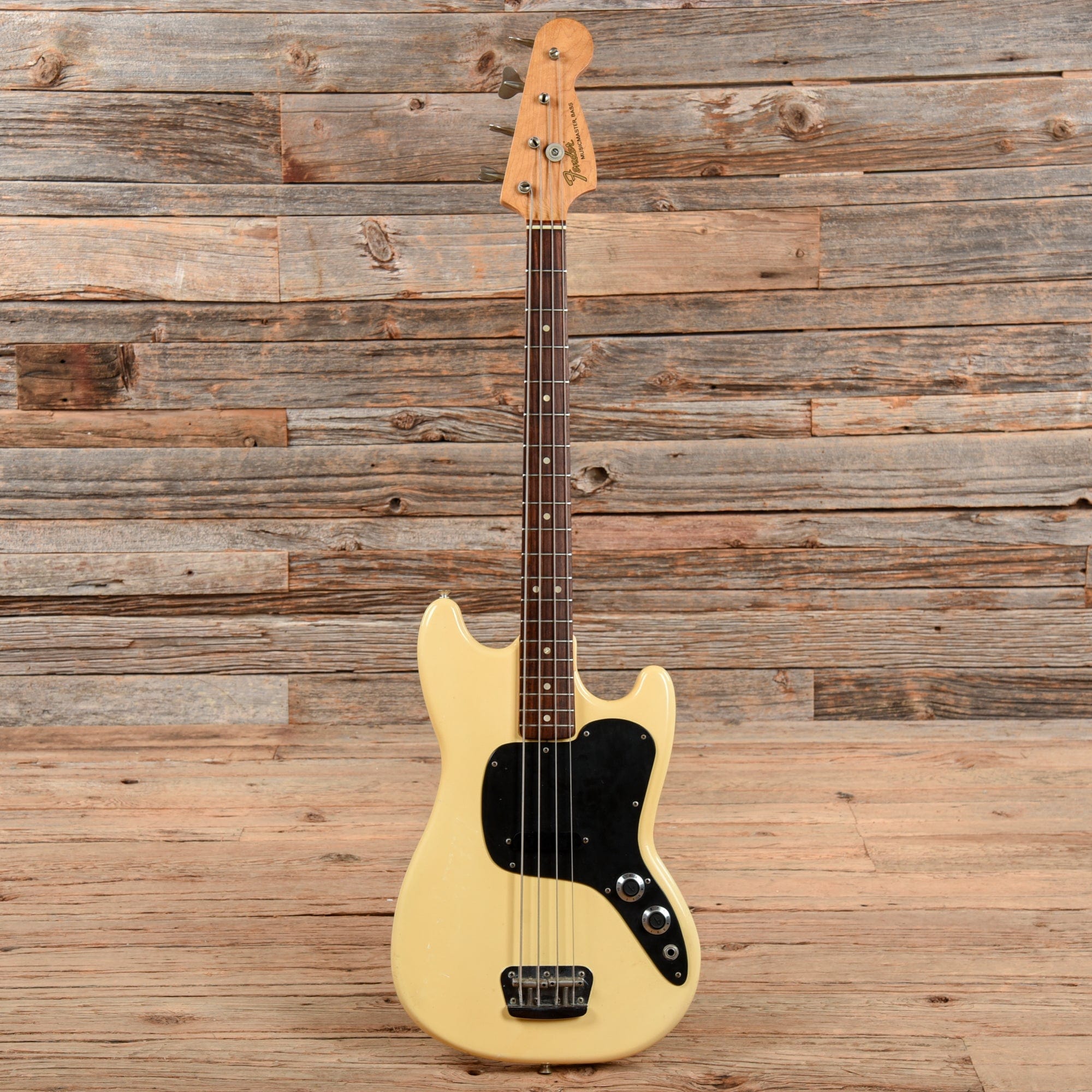 Fender Musicmaster Bass White 1975 Bass Guitars / Short Scale