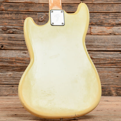 Fender Musicmaster Bass White 1975 Bass Guitars / Short Scale