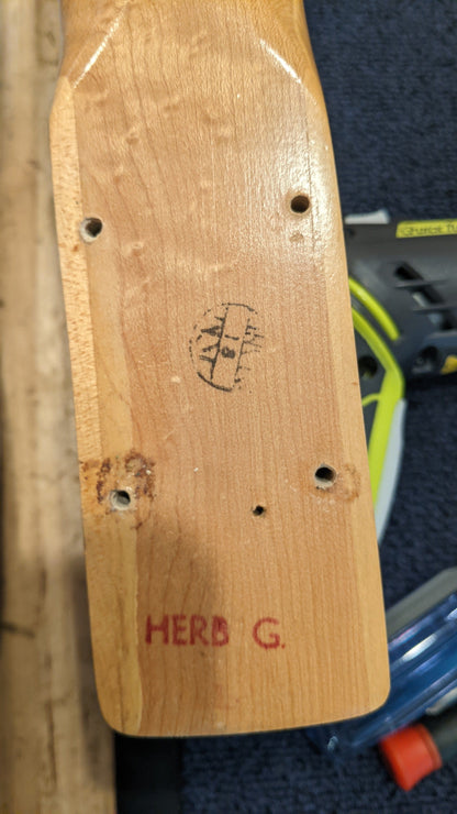 Fender Musicmaster Bass White 1975 Bass Guitars / Short Scale