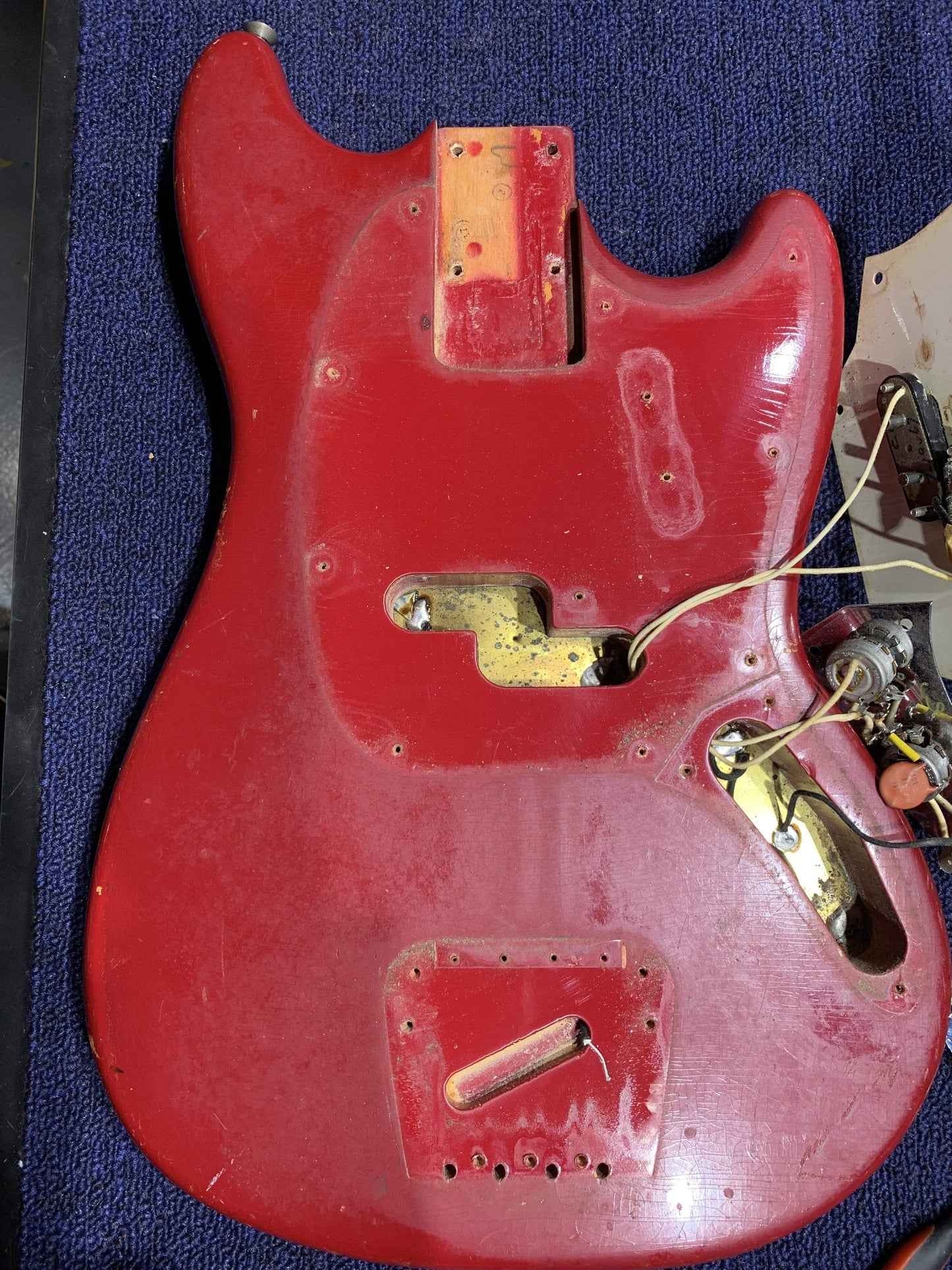 Fender Mustang Bass Dakota Red 1967 Bass Guitars / Short Scale