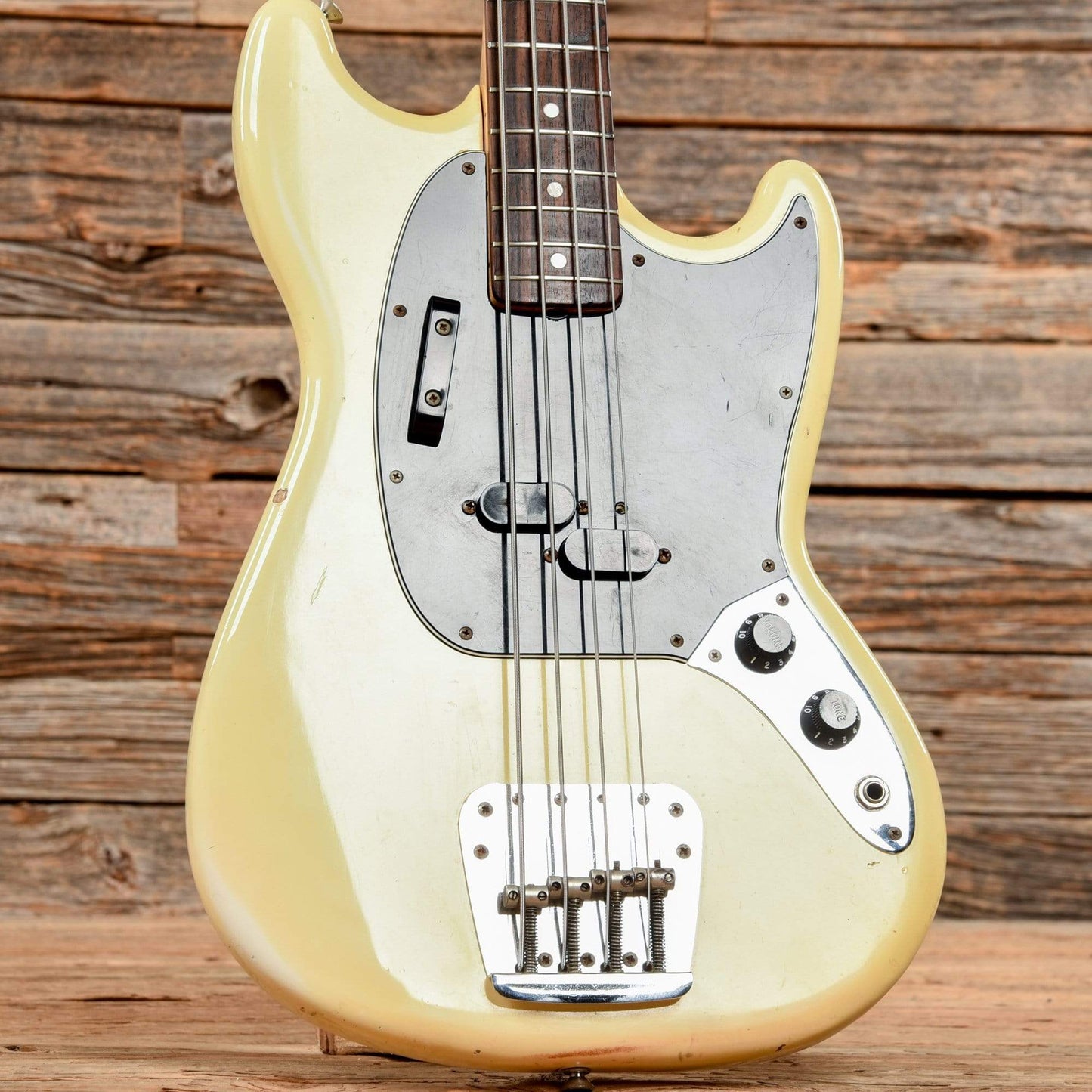 Fender Mustang Bass Olympic White 1978 Bass Guitars / Short Scale