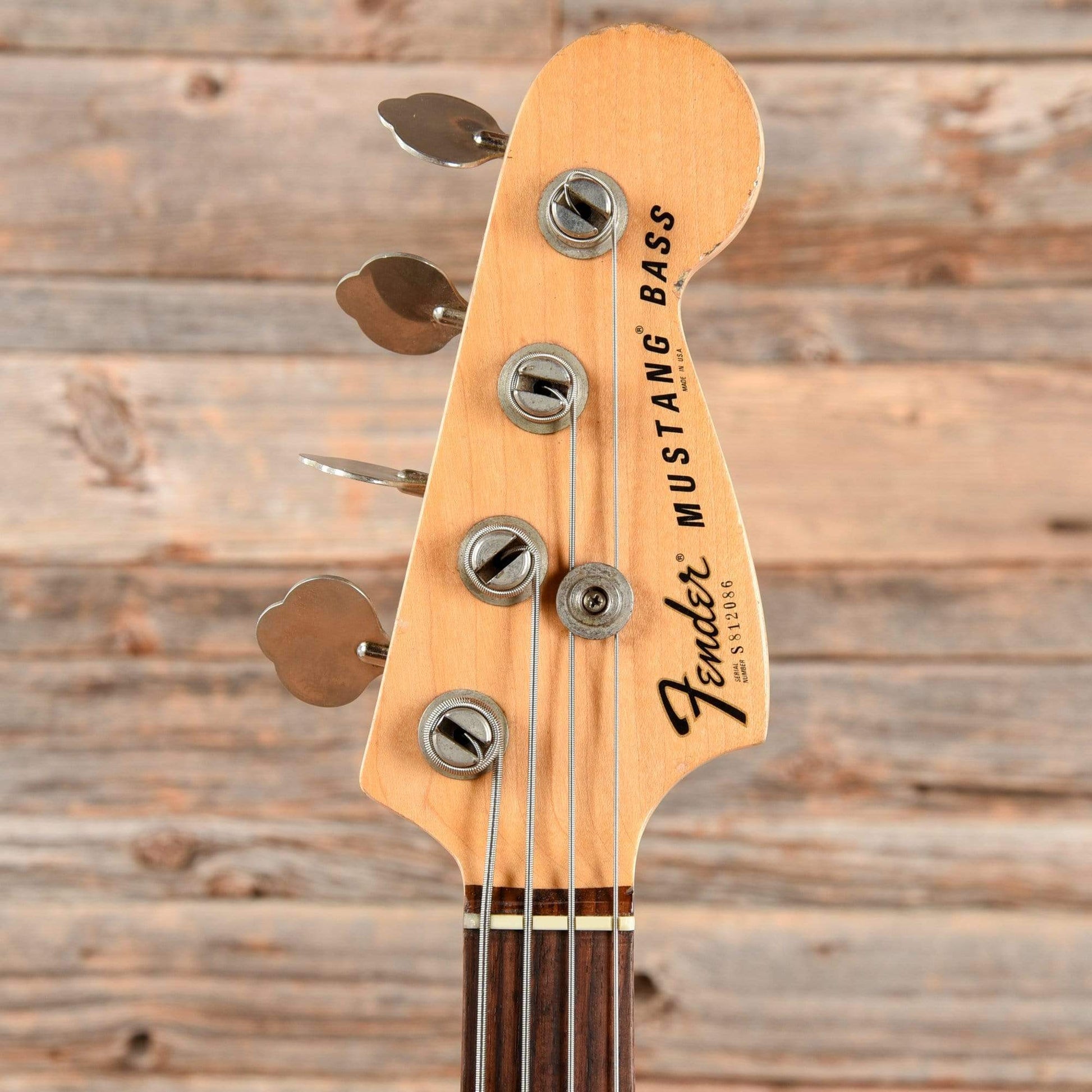 Fender Mustang Bass Olympic White 1978 Bass Guitars / Short Scale