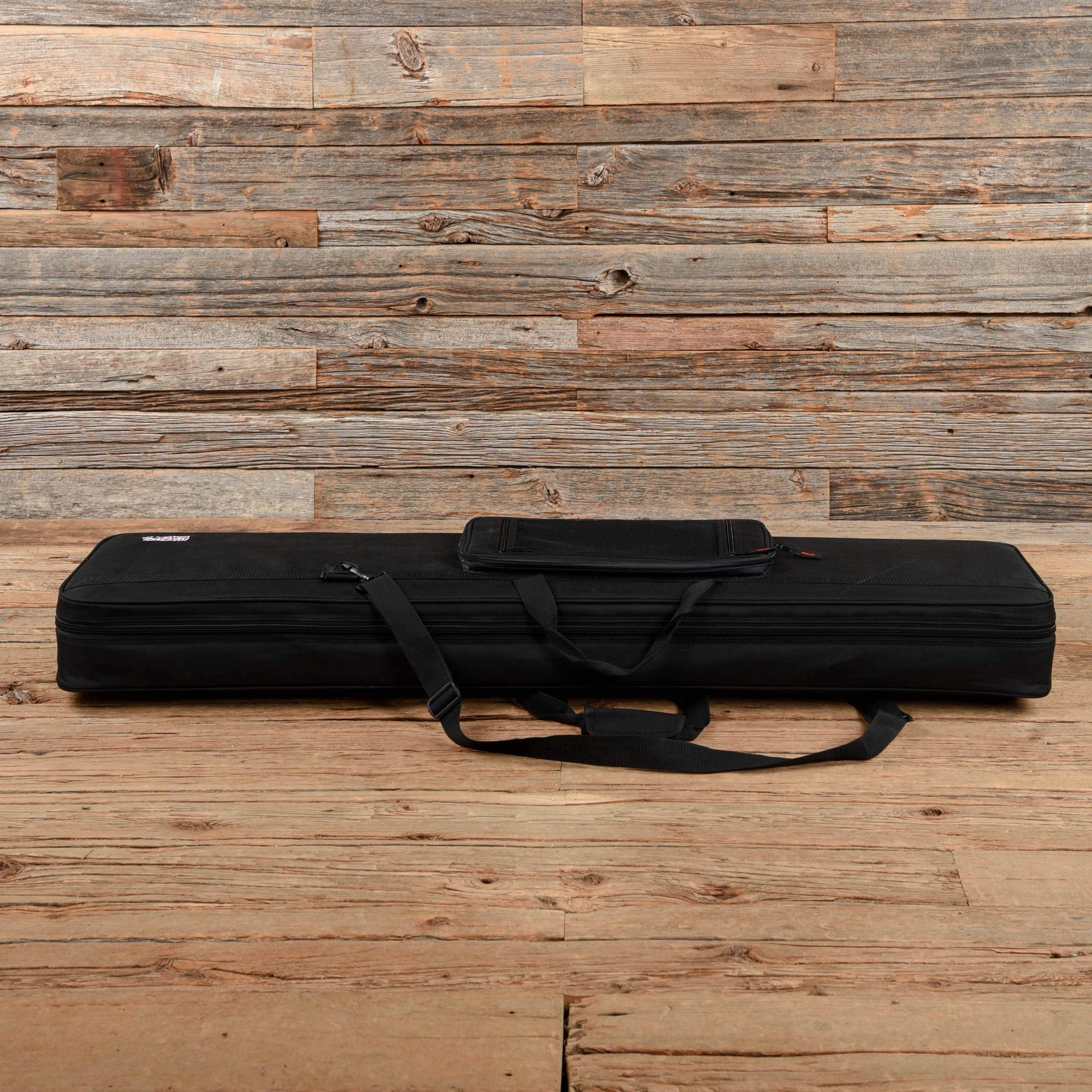 Fender Offset Series Mustang PJ Bass Shell Pink 2019 Bass Guitars / Short Scale