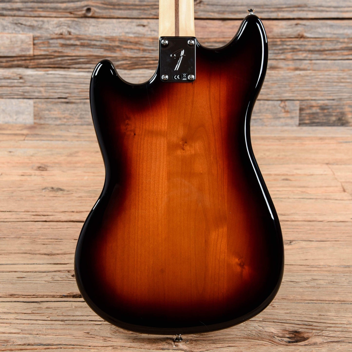 Fender Player Mustang Bass PJ 3-Color Sunburst w/3-Ply Black Pickguard (CME Exclusive) Bass Guitars / Short Scale