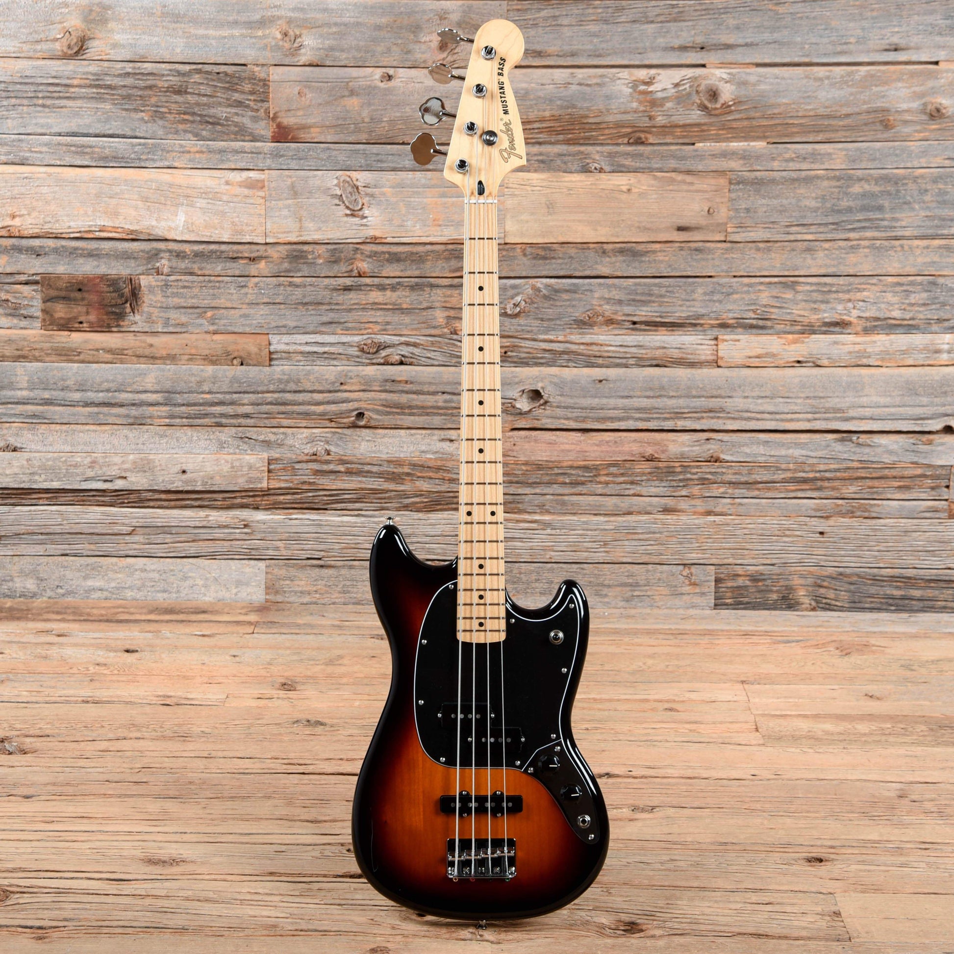 Fender Player Mustang Bass PJ 3-Color Sunburst w/3-Ply Black Pickguard (CME Exclusive) Bass Guitars / Short Scale