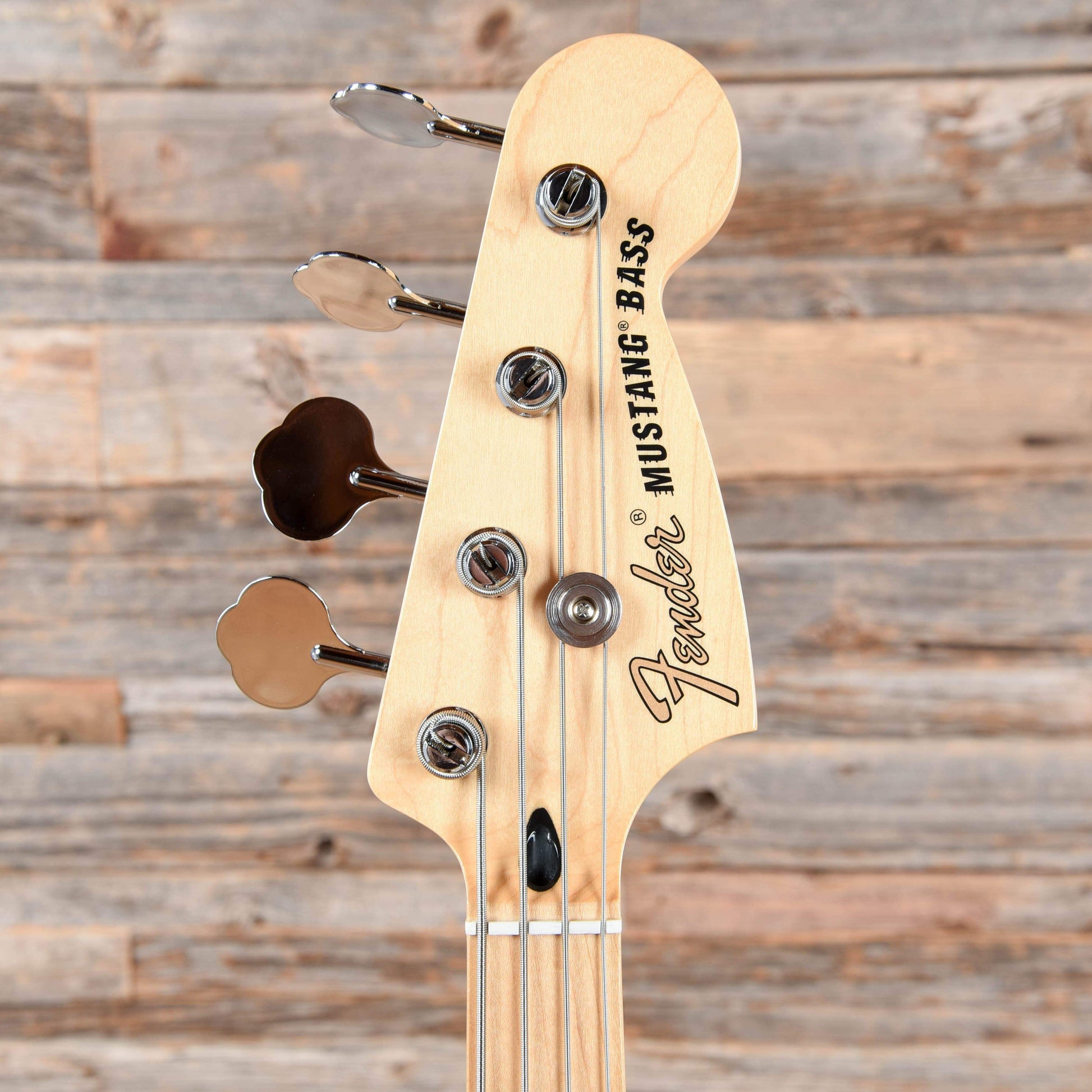 Fender Player Mustang Bass PJ 3-Color Sunburst w/3-Ply Black Pickguard (CME Exclusive) Bass Guitars / Short Scale