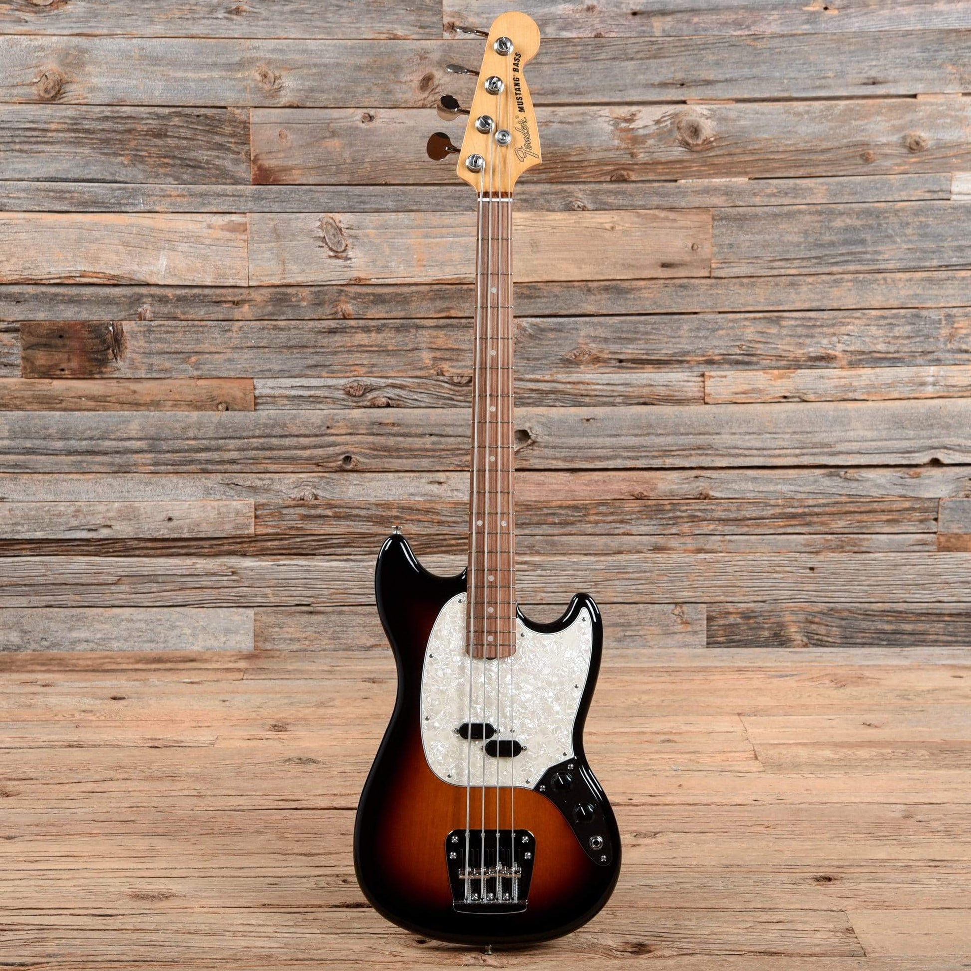 Fender Vintera '60s Mustang Bass 3-Tone Sunburst Bass Guitars / Short Scale
