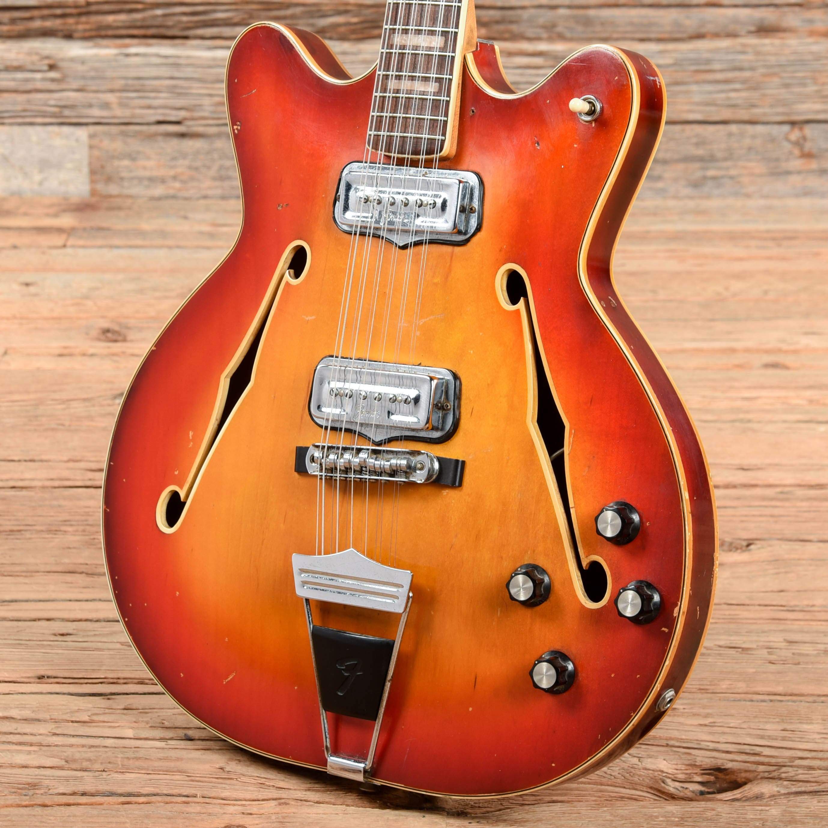 Fender Coronado XII Sunburst 1967 Electric Guitars / Hollow Body