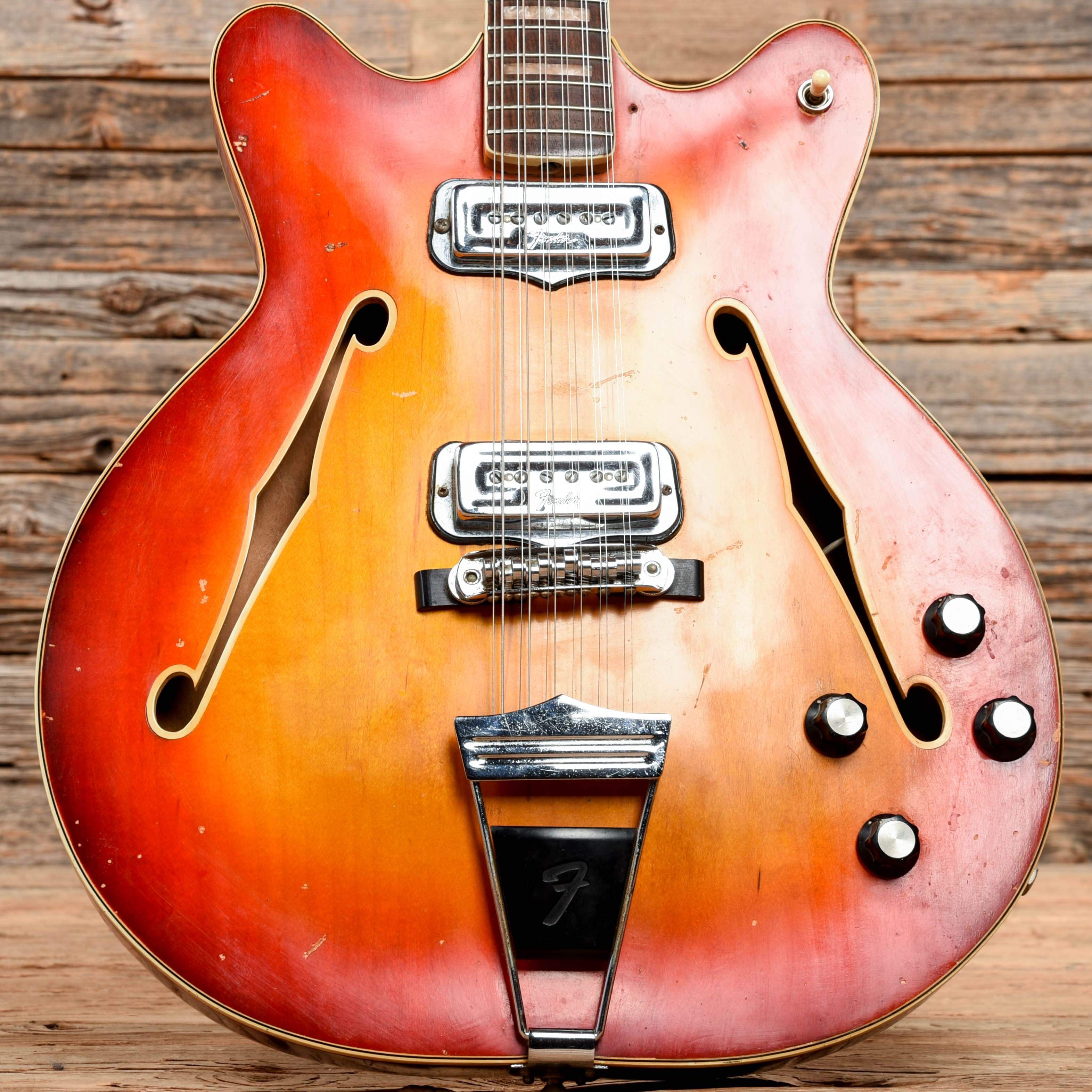 Fender Coronado XII Sunburst 1967 Electric Guitars / Hollow Body