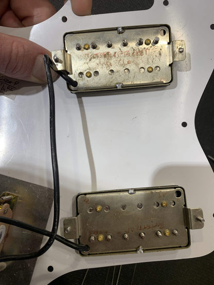 Fender Classic Series '72 Telecaster Thinline 3-Color Sunburst 1999 Electric Guitars / Semi-Hollow