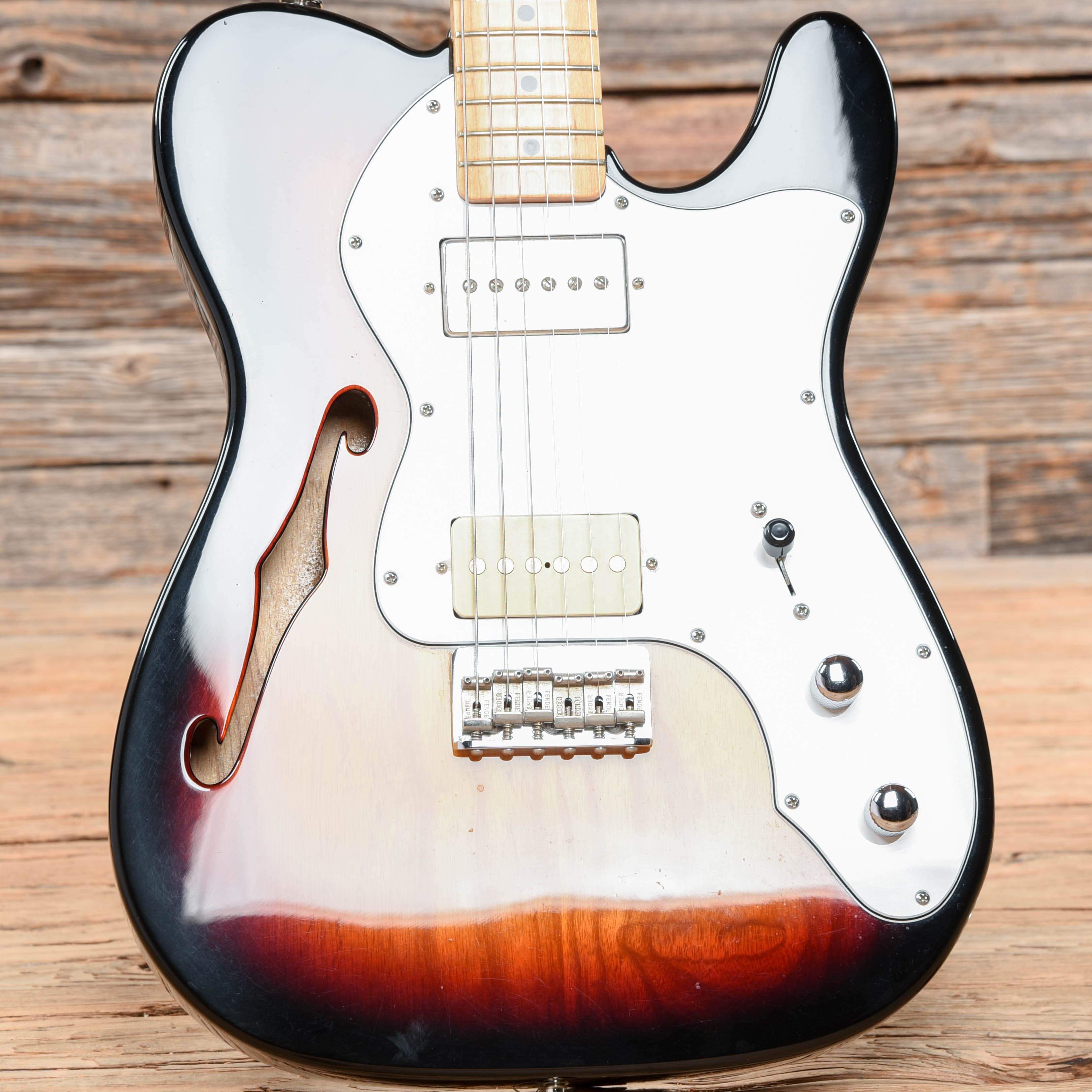 Fender Classic Series '72 Telecaster Thinline Sunburst 2000 Electric Guitars / Semi-Hollow