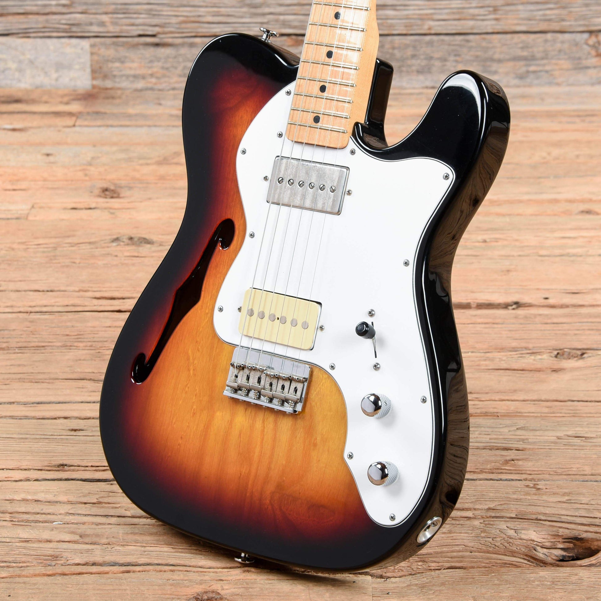 Fender Classic Series '72 Telecaster Thinline Sunburst 2000 Electric Guitars / Semi-Hollow