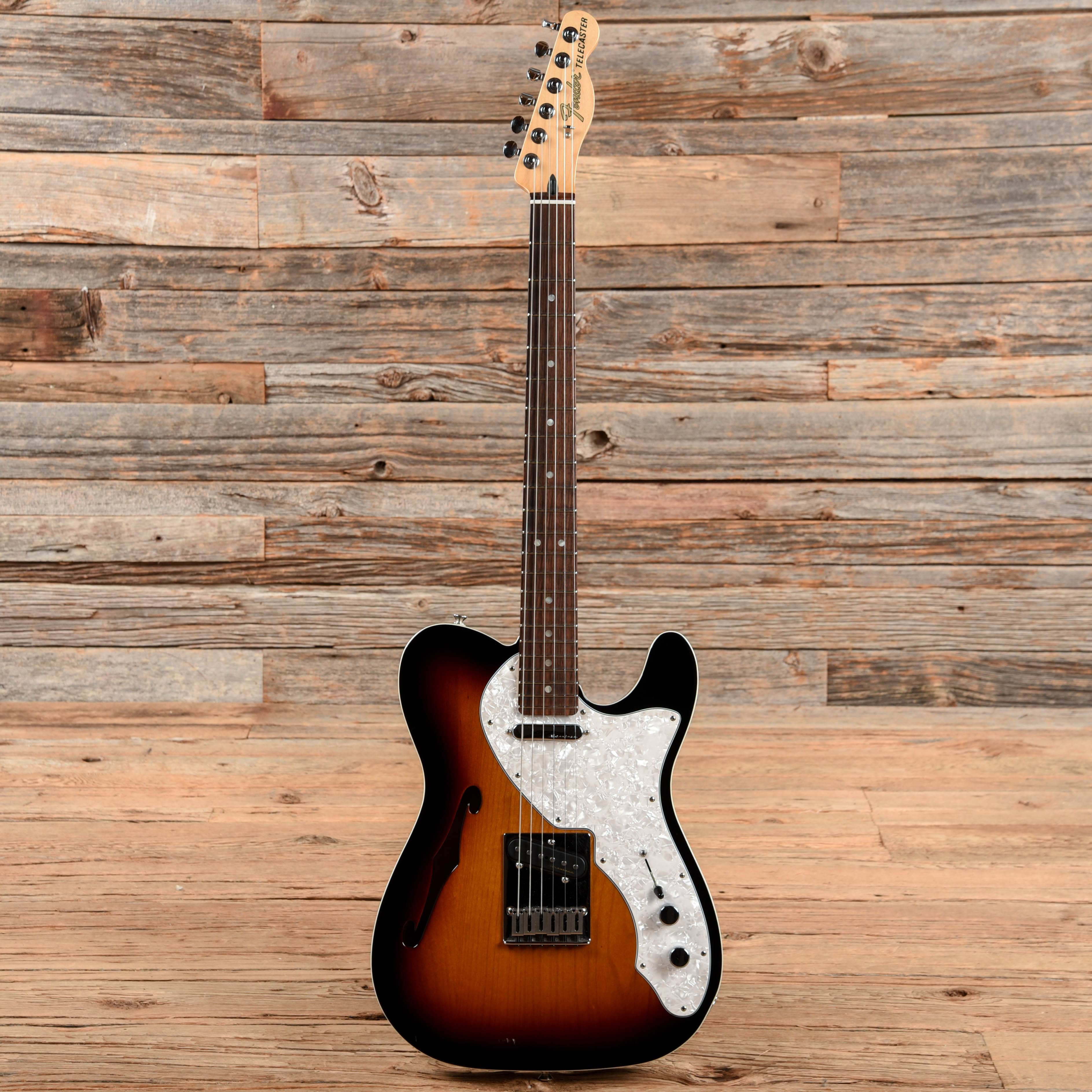 Fender Fender Deluxe Thinline Telecaster Sunburst 2016 Electric Guitars / Semi-Hollow