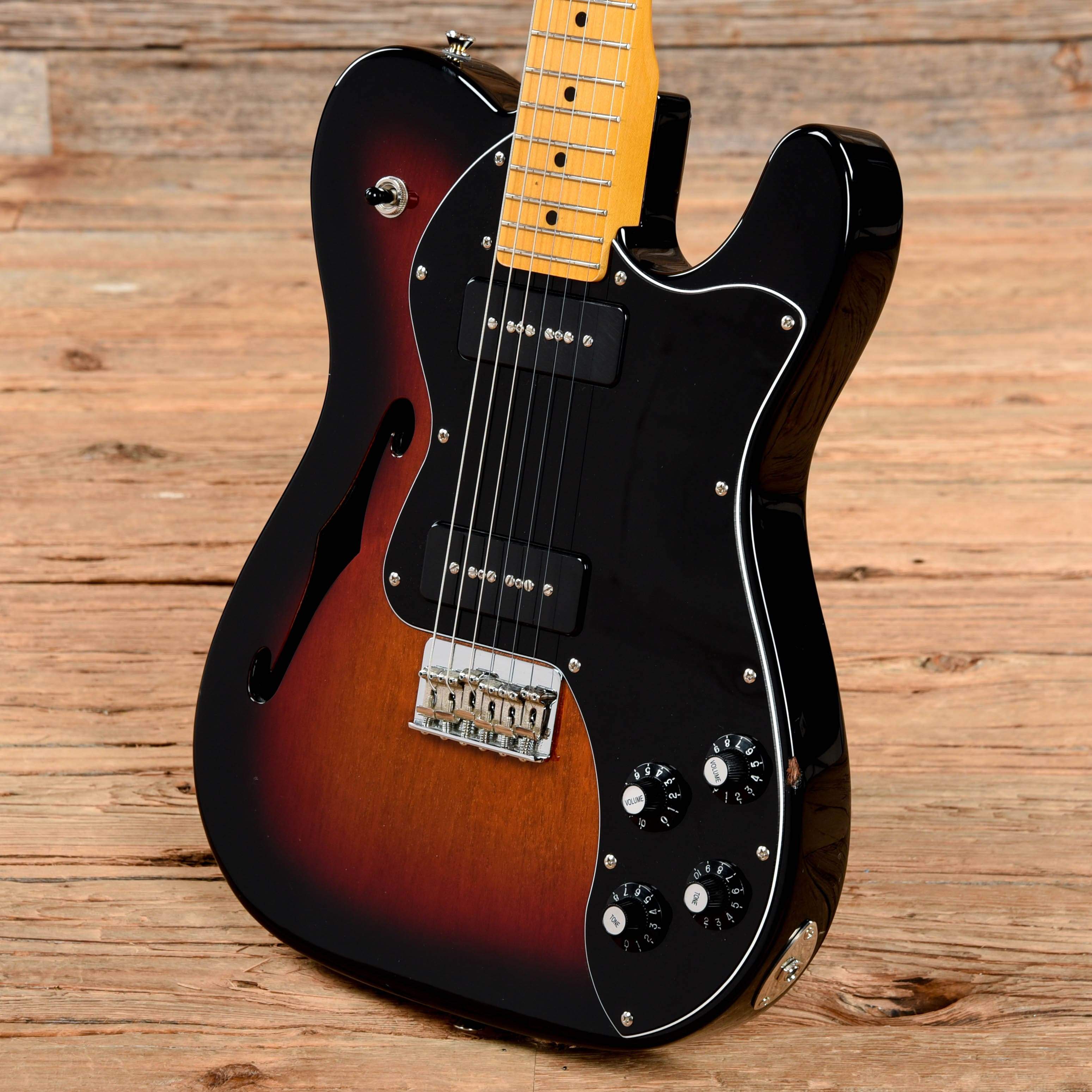 Fender Modern Player Telecaster Thinline Deluxe Sunburst – Chicago