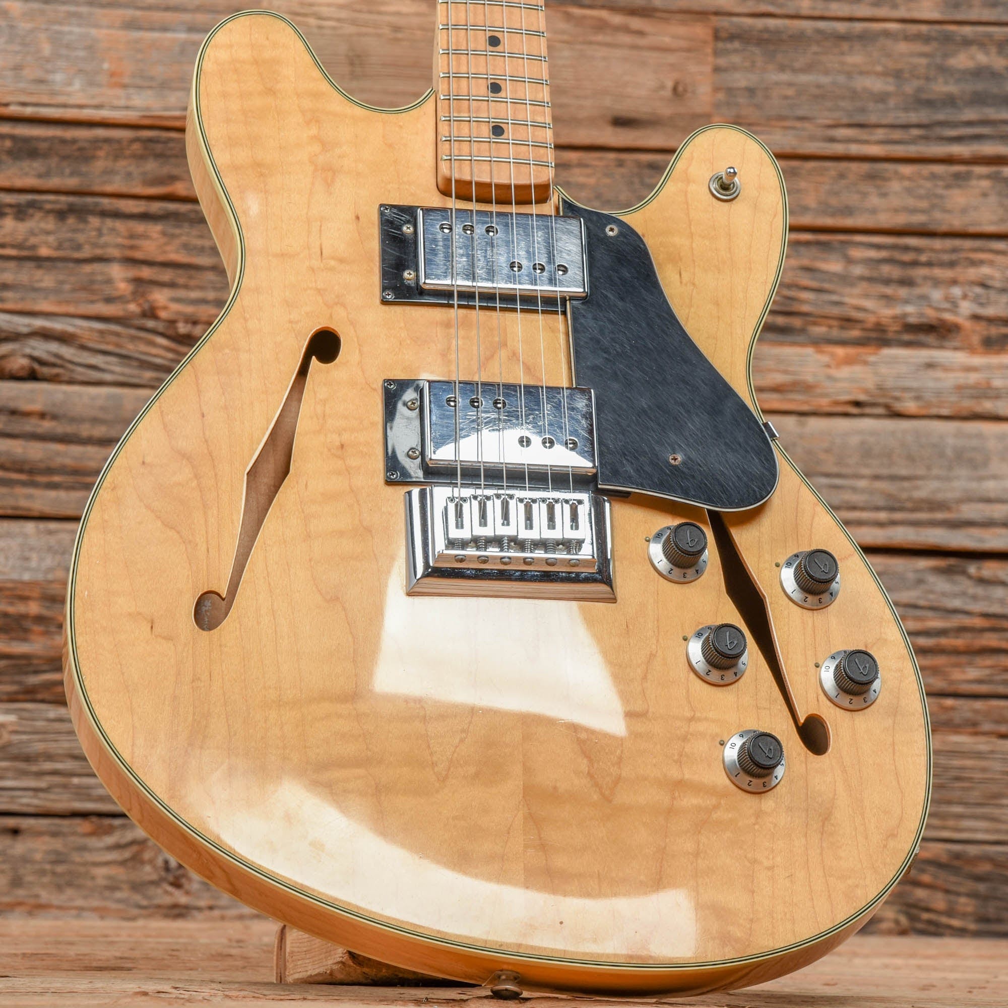 Fender Starcaster Natural 1976 Electric Guitars / Semi-Hollow