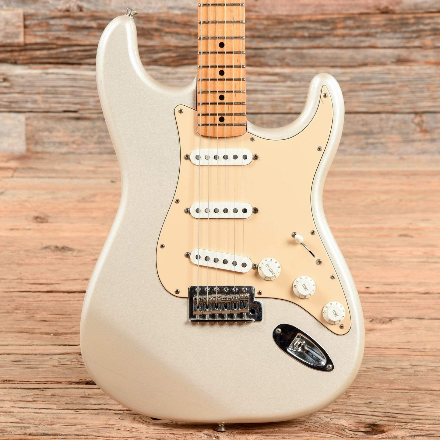 Fender 60th Anniversary Standard Stratocaster Blizzard Pearl 2006 Electric Guitars / Solid Body