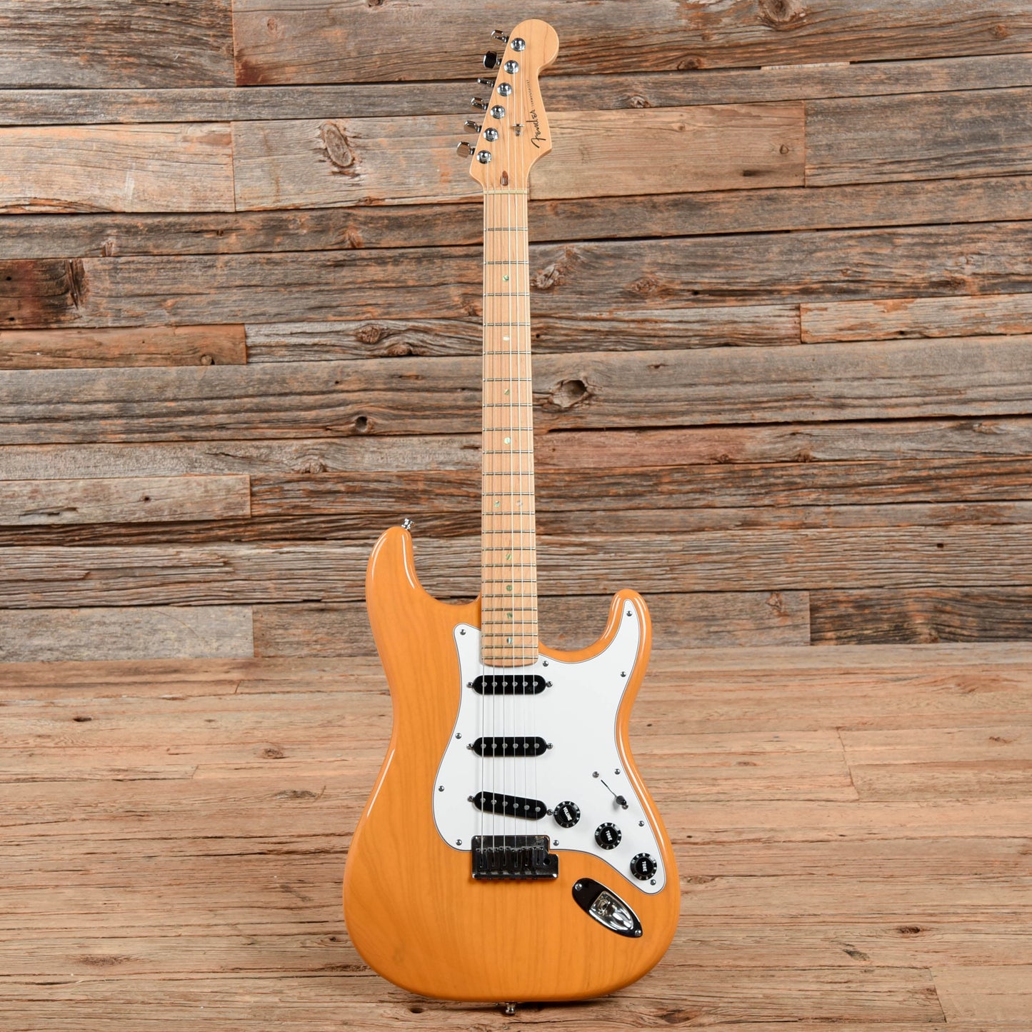 Fender American Deluxe Ash Stratocaster Vintage Blonde 2005 Electric Guitars / Solid Body
