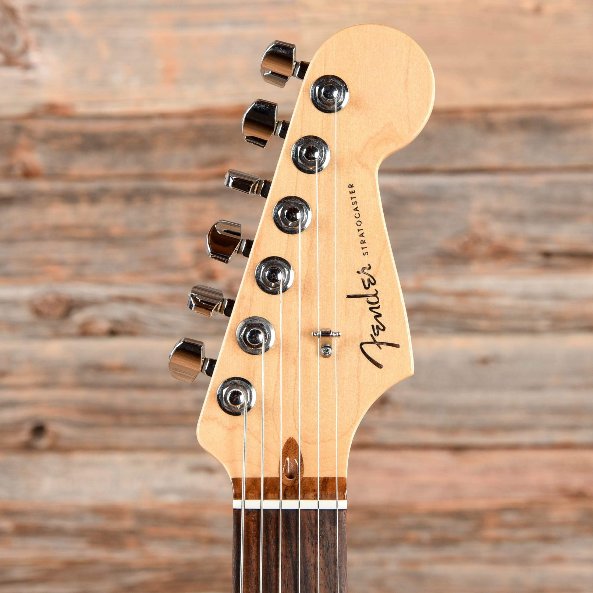 Fender American Deluxe Stratocaster 3-Tone Sunburst 2011 Electric Guitars / Solid Body