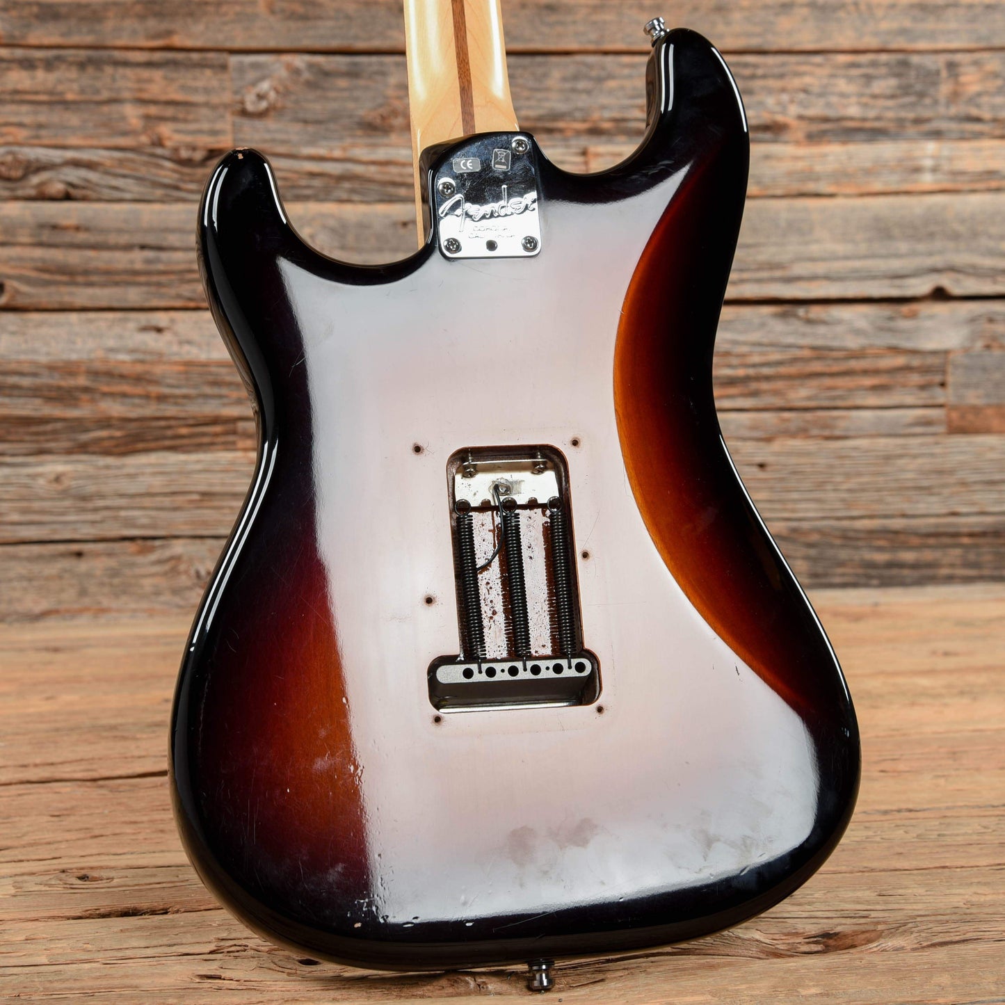 Fender American Deluxe Stratocaster 3-Tone Sunburst 2011 Electric Guitars / Solid Body