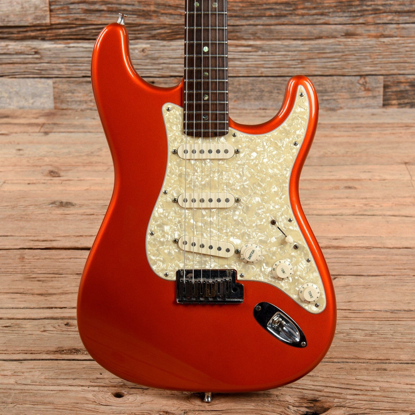 Fender American Deluxe Stratocaster Autumn Blaze Metallic 2004 Electric Guitars / Solid Body