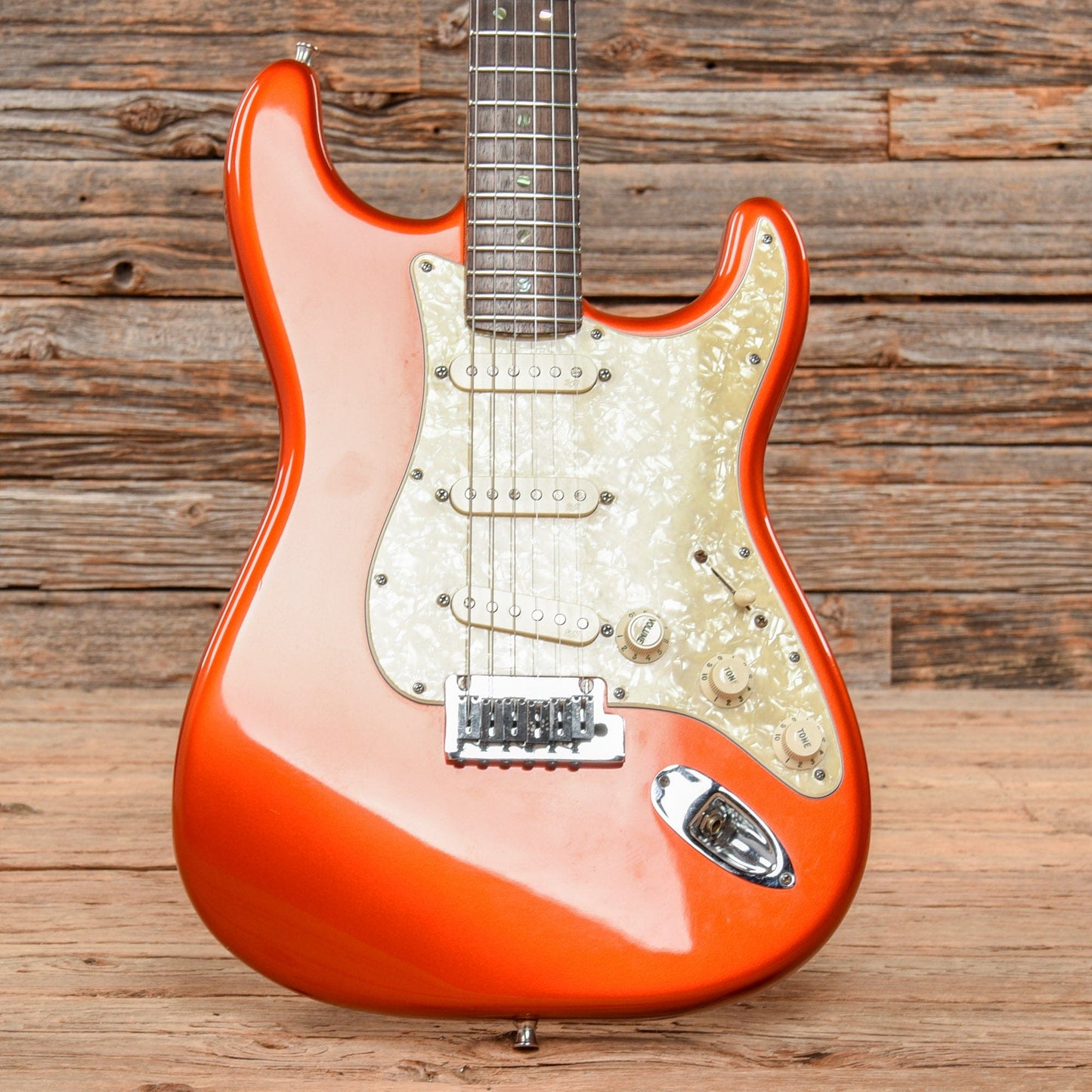 Fender American Deluxe Stratocaster Autumn Blaze Metallic 2004 Electric Guitars / Solid Body