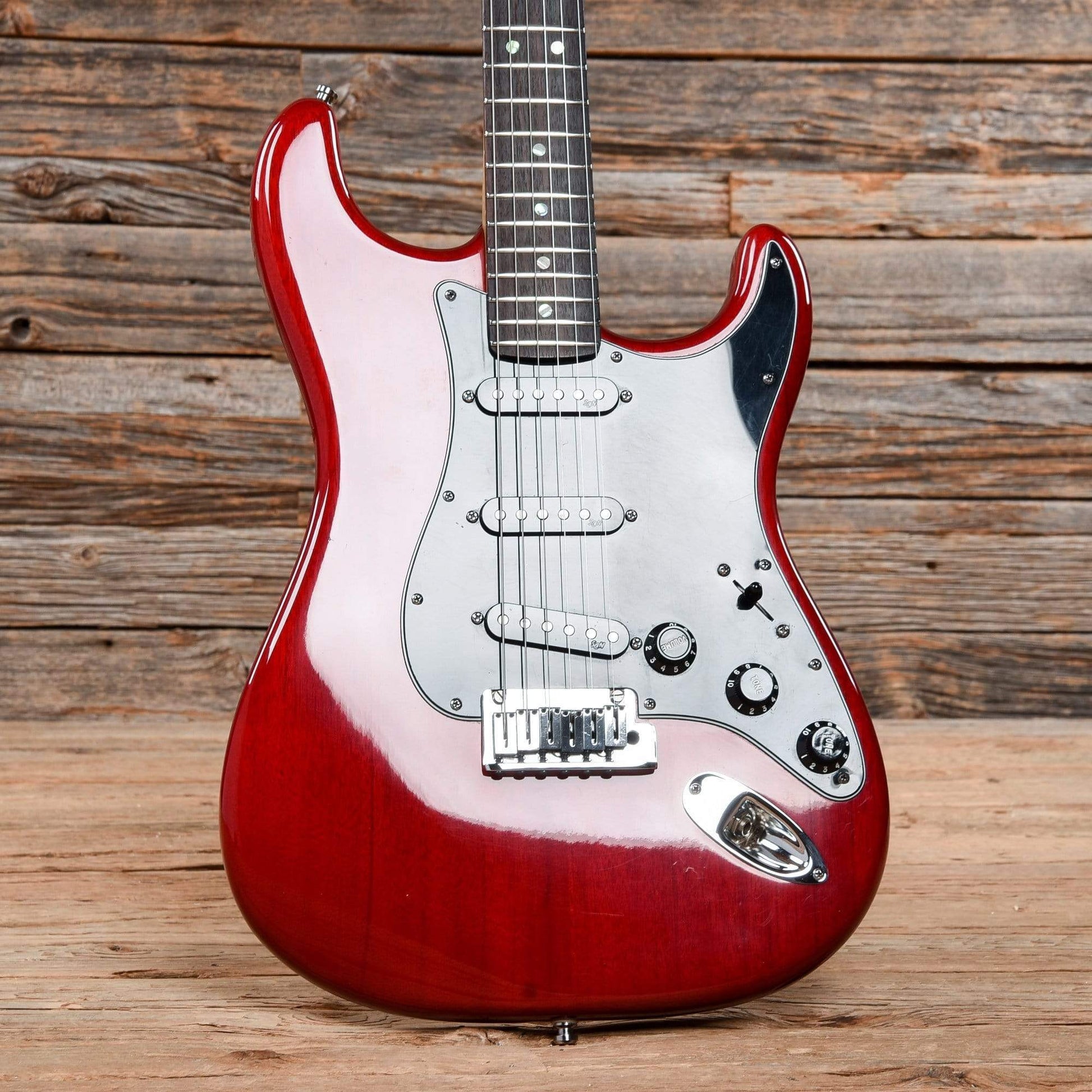 Fender American Deluxe Stratocaster Crimson Red 2004 Electric Guitars / Solid Body